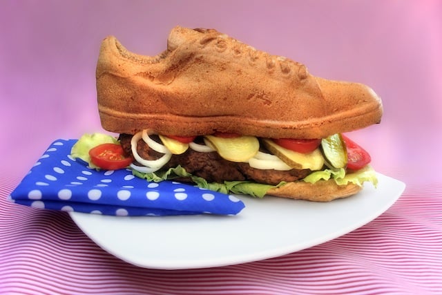 Ready to Eat: 3D Printed Shoe Burger - Shapeways Blog