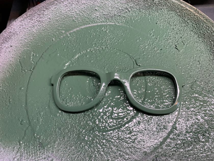 How to Paint 3D Printed Eyeglass Frames Your Favorite Color - Shapeways Blog